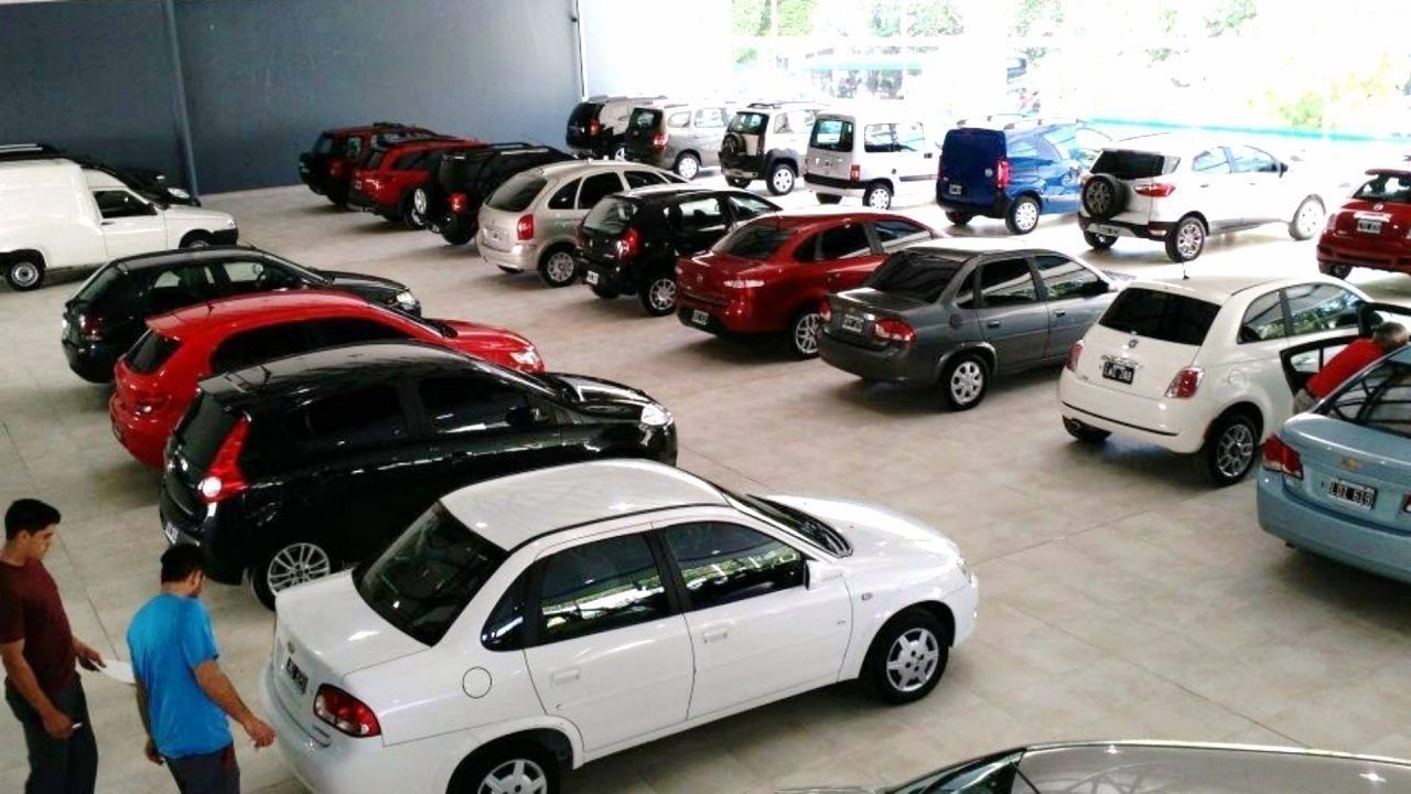Se desplomó la venta de autos usados: cayó un 12,7% en enero