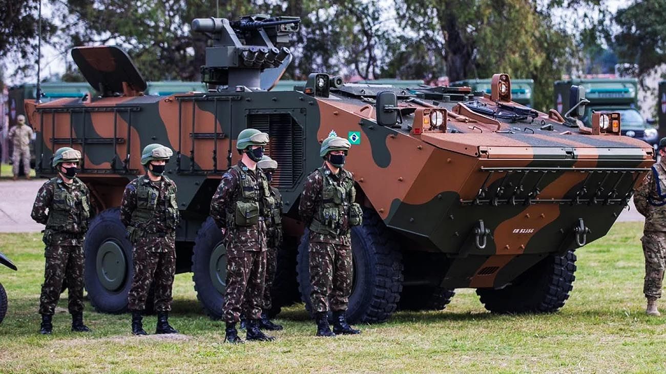 Argentina y Brasil negocian la compra de 156 vehículos blindados para el Ejército