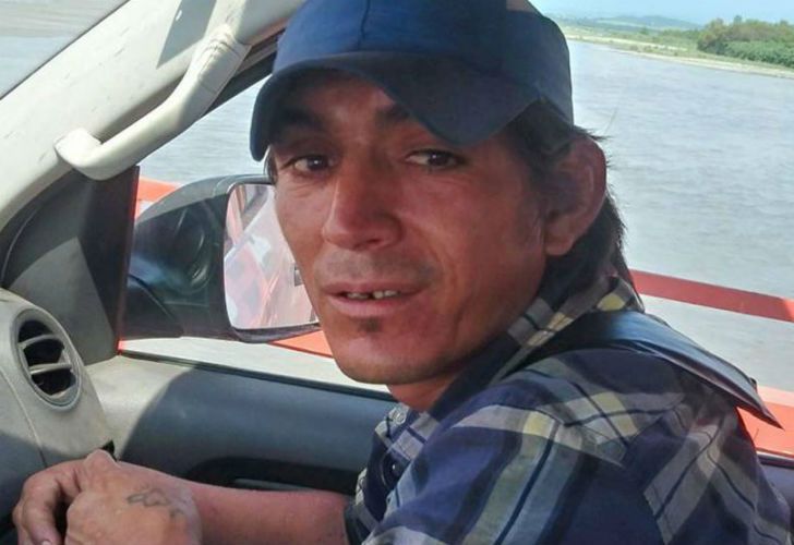 Héroe tucumano: saltó de un puente para rescatar a una nena que había caído al río