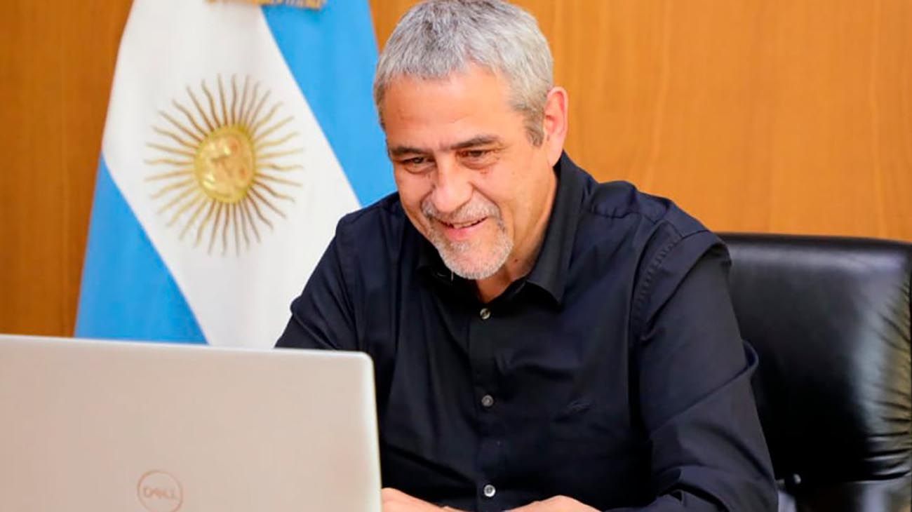 Ferraresi renovará todas las oficinas de su ministerio por 63 millones de pesos