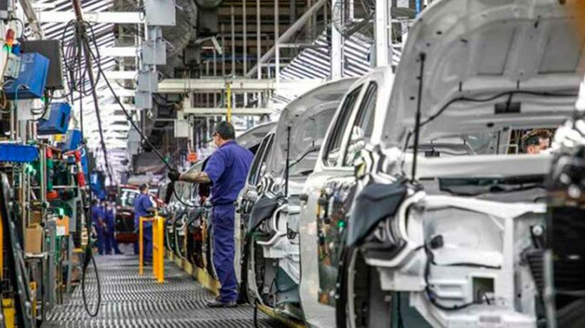 Nueva desregulación: el Gobierno liberó la importación de autopartes