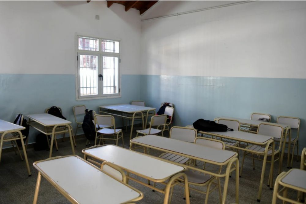 Volvieron las clases en Chaco en medio de un paro docente y fuerte tensión con el Gobierno