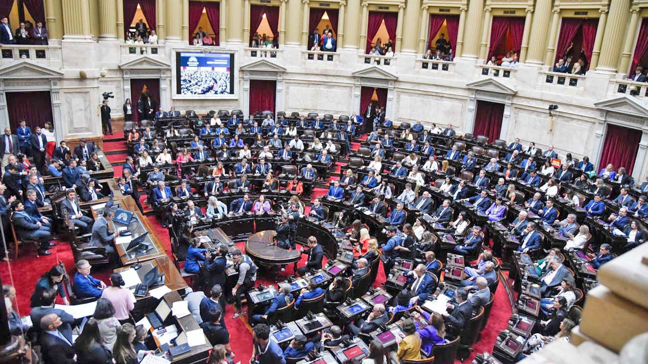 El oficialismo postergó la sesión de la Ley Ómnibus para el miércoles
