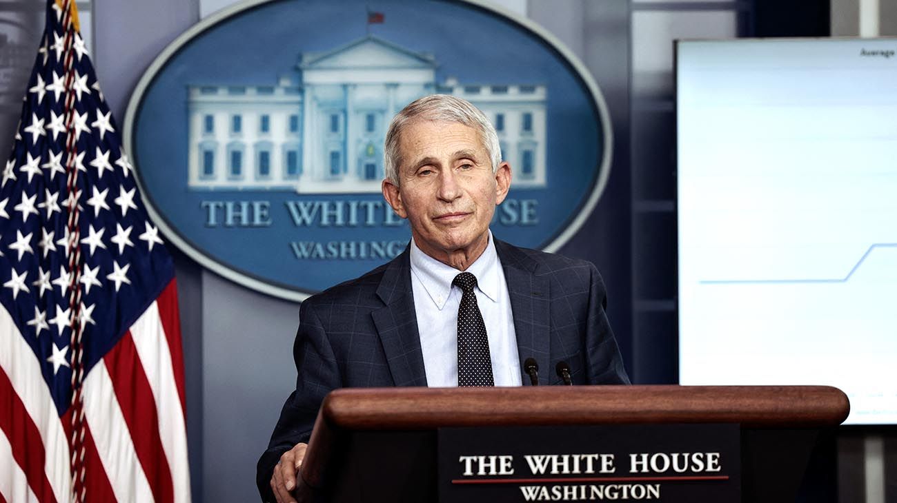 Anthony Fauci: "Estamos justo en la primera de las cinco fases de la pandemia"