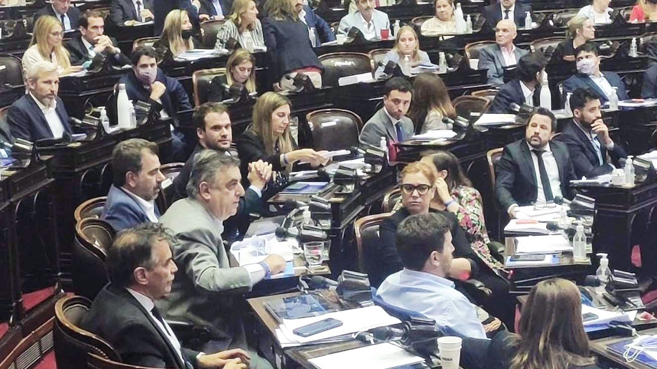 JxC oscila entre dudas internas y unidad sin matices