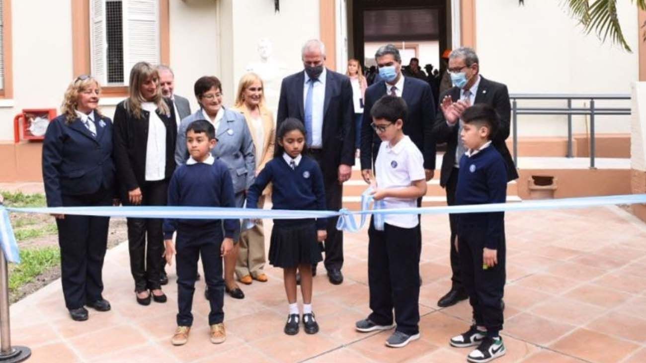 Las cooperadoras escolares: generando recursos adonde no llega el Estado