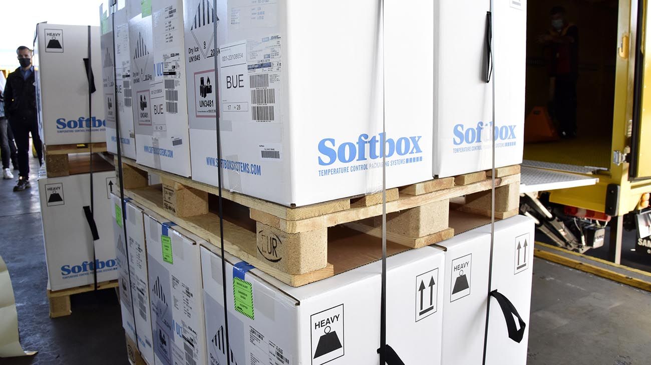 Llegaron las últimas 160 mil de las 580 mil dosis que Pfizer prometió para septiembre