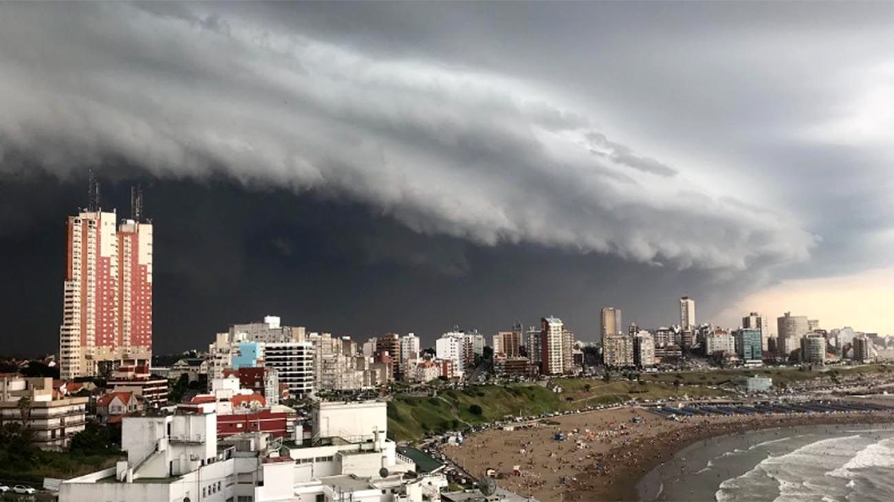 Mar del Plata: el temporal de lluvia dejó zonas anegadas y familias afectadas