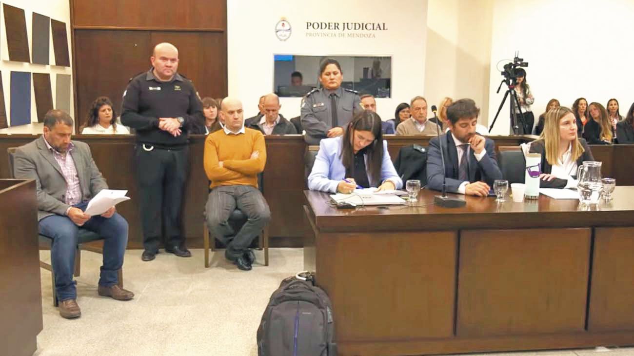 Prisión perpetua para un policía que ejecutó por odio a una joven trans