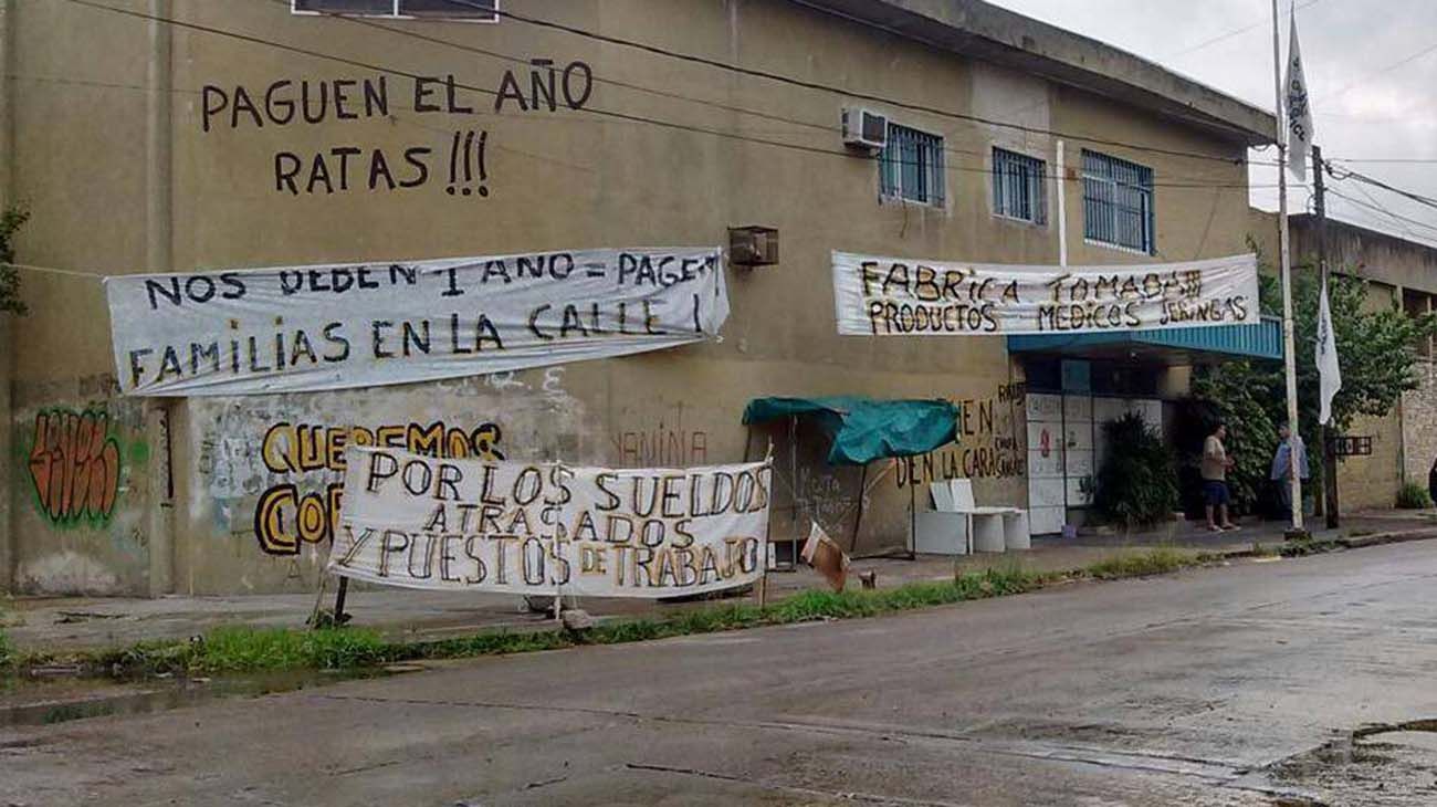 Cerró la última fábrica productora de jeringas del país