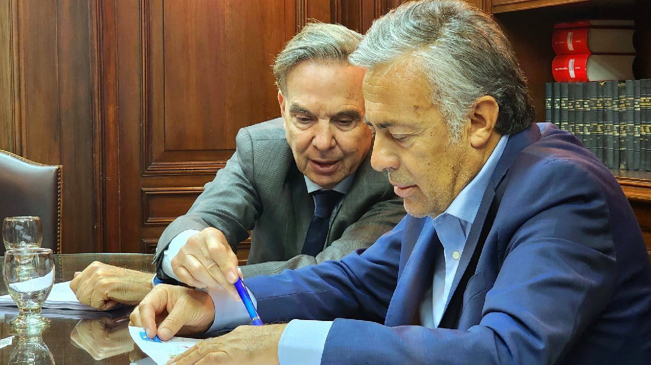 Denuncian al titular del INAI por entrega de tierras