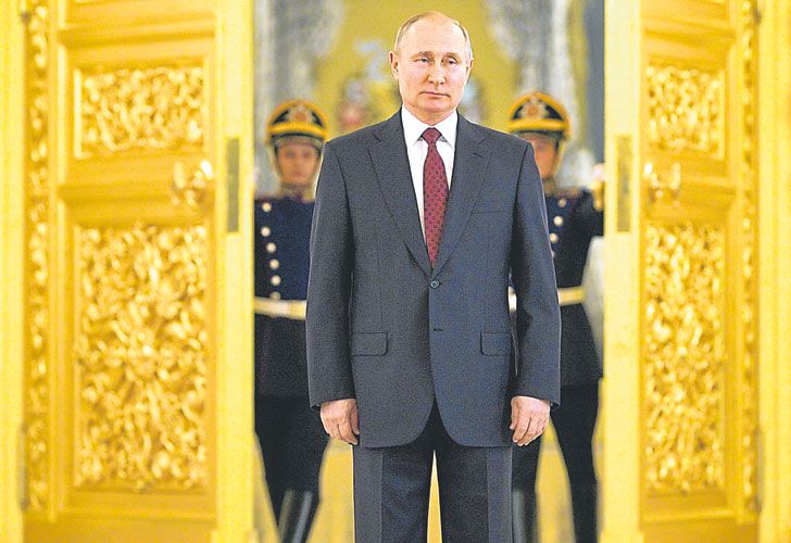 Con cautela, Putin acusa a Washington de “hacerle el juego” a los terroristas