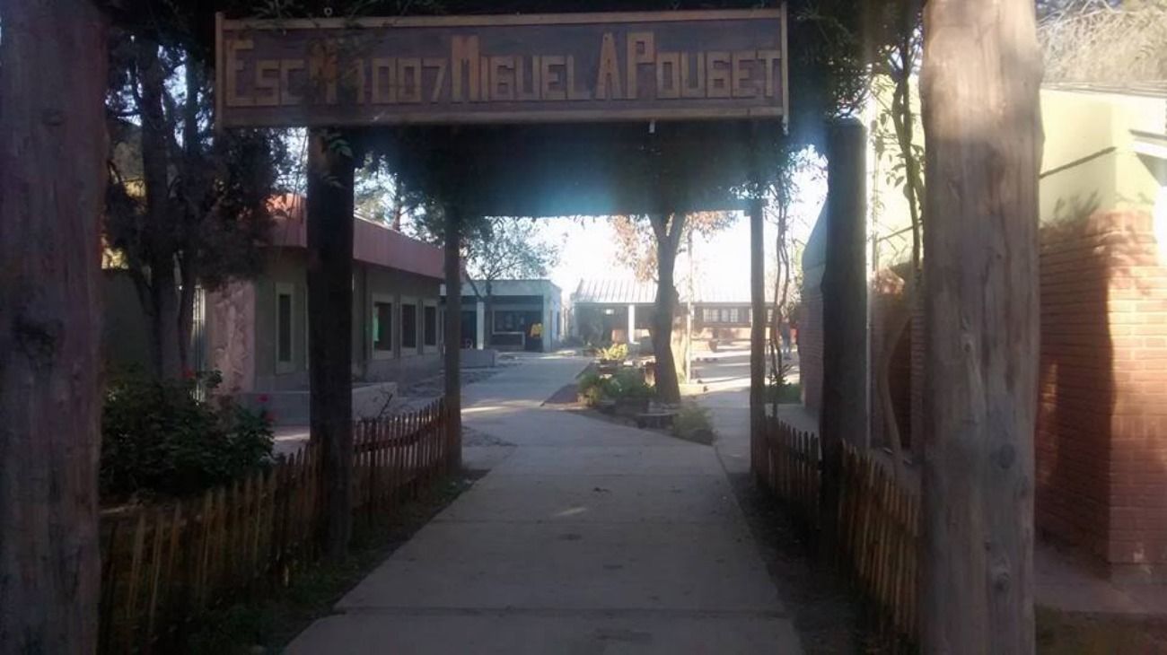 Encontraron el cuerpo de un hombre en la cisterna de una escuela de Guaymallén