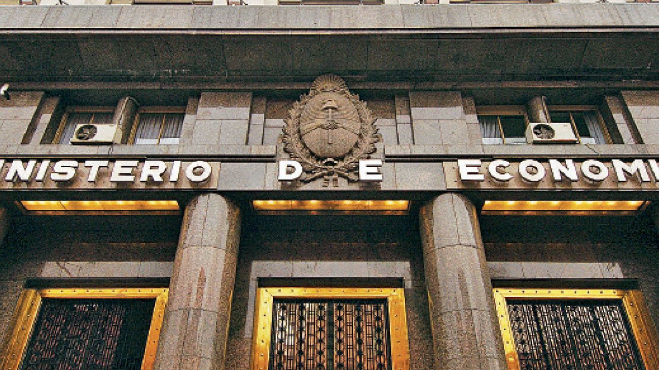 Cuentas públicas con fuerte déficit financiero en enero