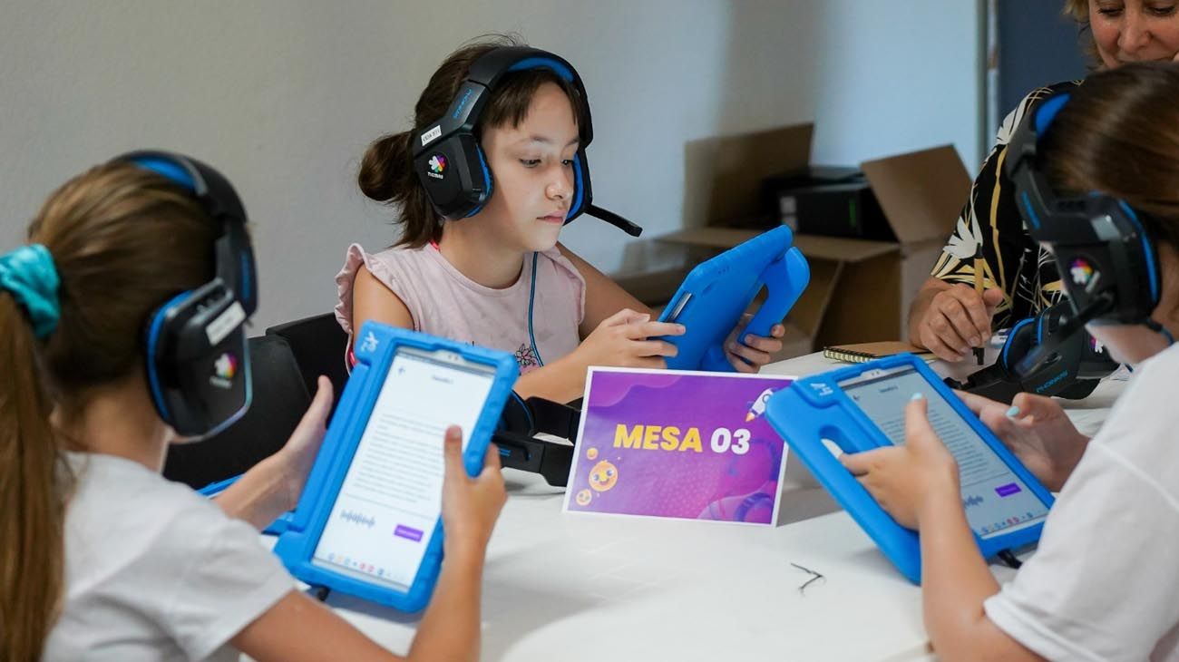 Vicente López utiliza un innovador simulador de streaming para que los chicos aprendan a leer más rápido