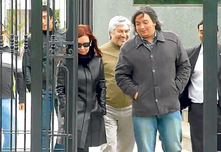 Citan a indagatoria a Cristina, a sus hijos y a Lázaro Báez