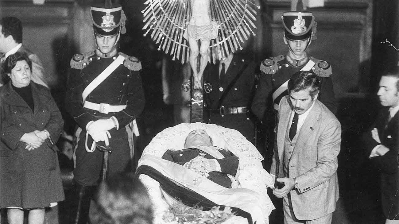 A 47 años de su muerte: así fue el multitudinario funeral de Juan Domingo Perón