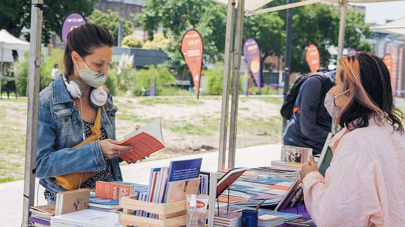Feria de libros en el Parque de la Estación