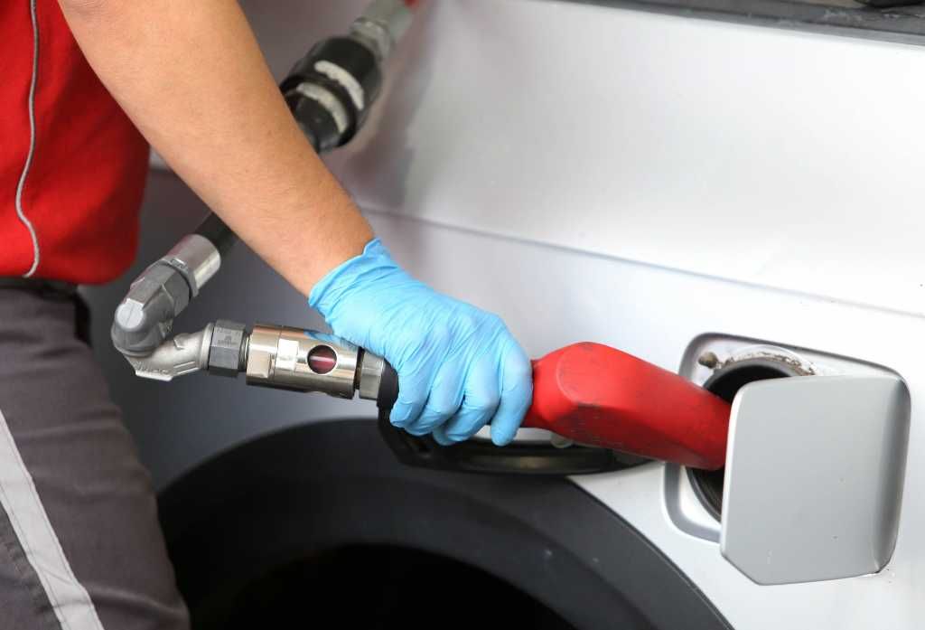 Naftas: los estacioneros confirman "un cambio en la modalidad de consumo" de combustibles