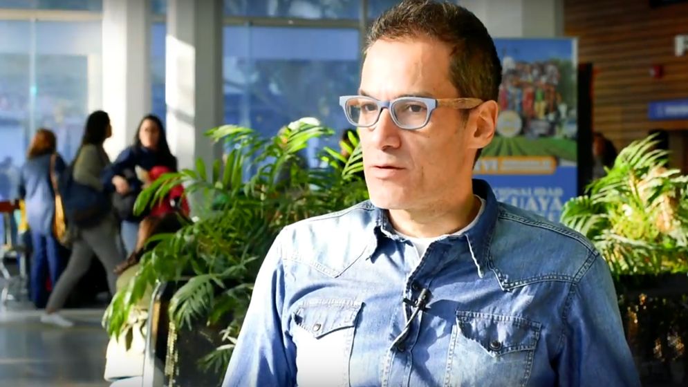 Distinguen en Francia al investigador Gabriel Kessler