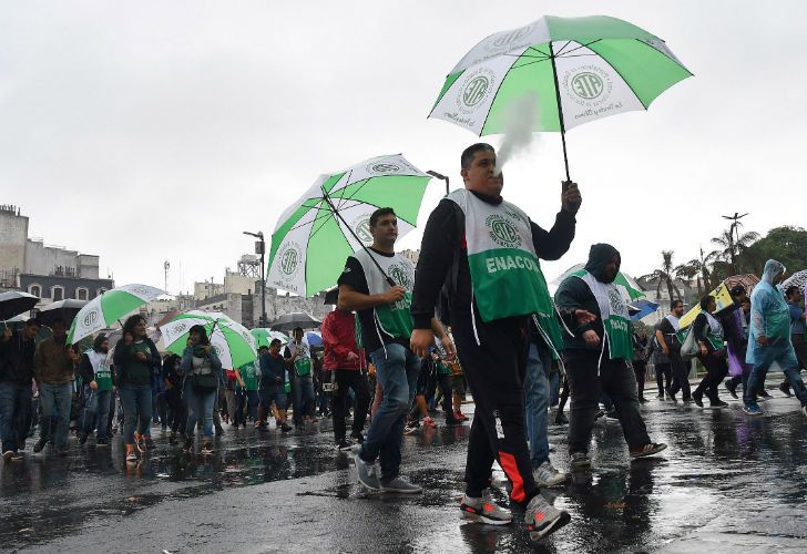 Empezaron los cortes y se viene el paro de subtes