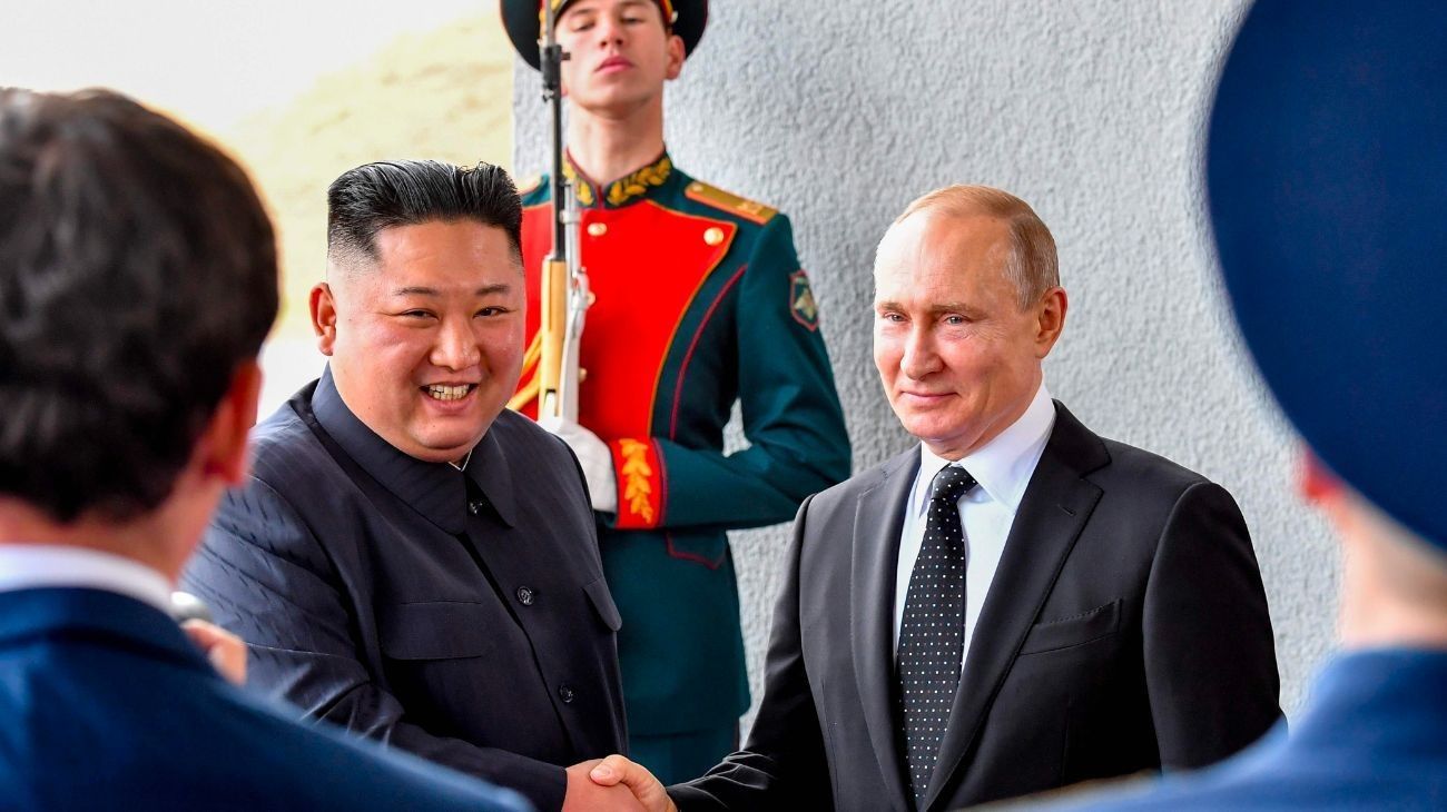 El líder de Corea del Norte, Kim Jong-un, le dio su apoyo a Putin en la guerra contra Ucrania