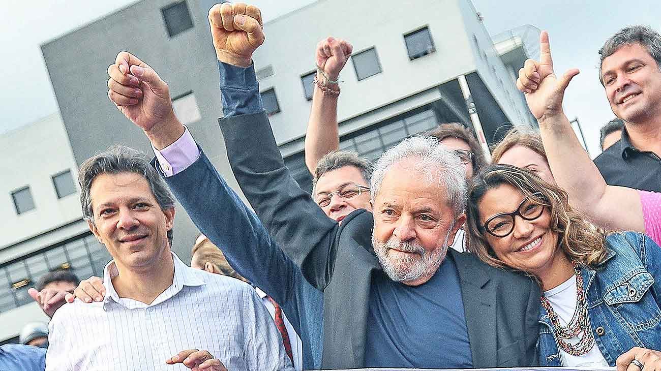 "Lula Livre" contra Bolsonaro, Moro y Globo