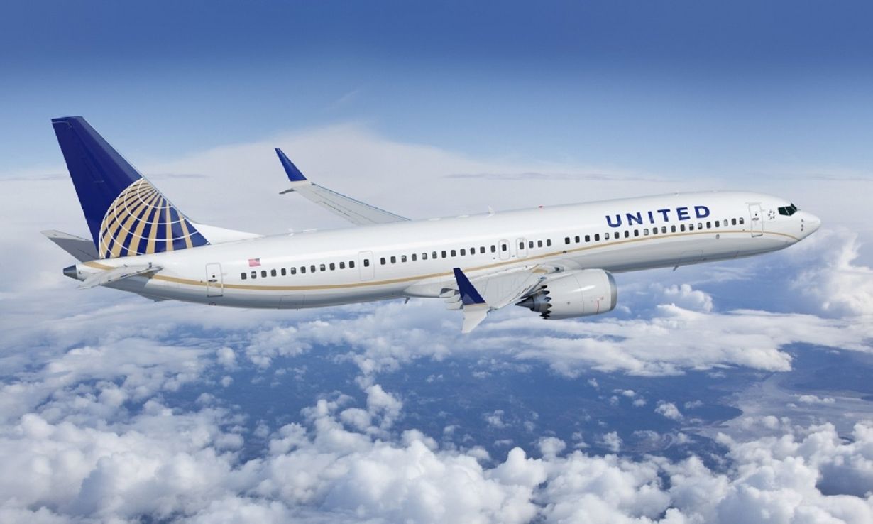 Sin vacuna, United Airlines venderá la mitad