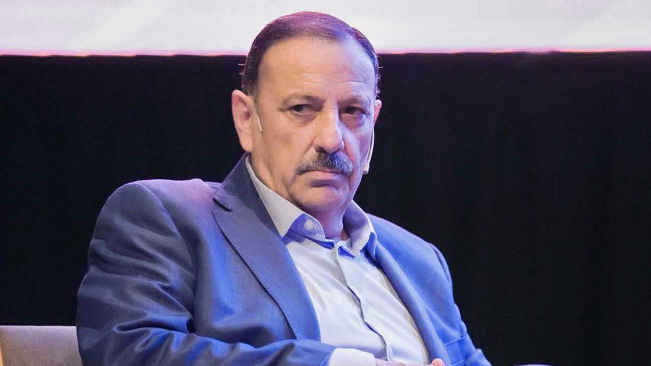 Ricardo Quintela defendió las cuasimonedas y cruzó a Guillermo Francos