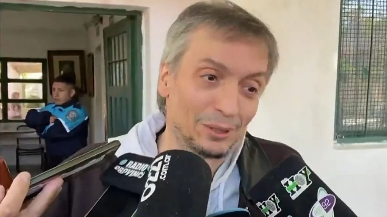 Máximo Kirchner votó en La Plata: "A nadie le cae bien que un presidente de otro país nos diga como votar"
