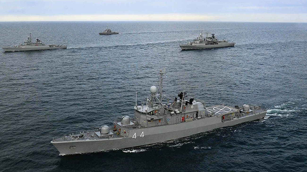El Gobierno avanza en la purga de las Fuerzas Armadas: ahora pasó a retiro a 16 almirantes de la Armada