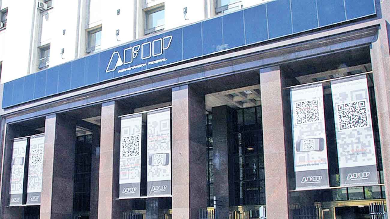 Las tabacaleras "baratas" que eluden millones en impuestos