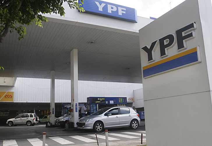 YPF dejará de producir nafta común