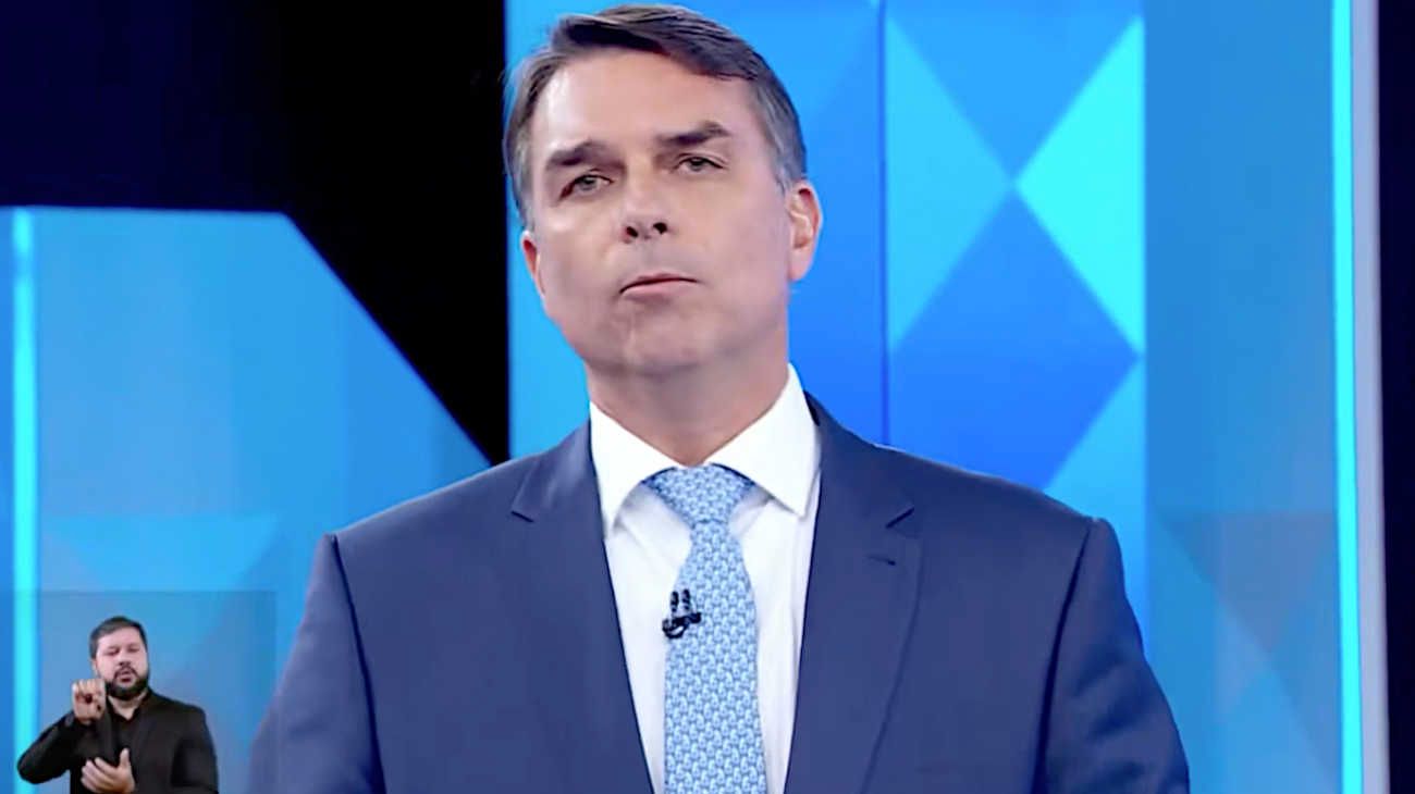 De candidato a prófugo: las causas judiciales que complican a Flávio Bolsonaro en Brasil