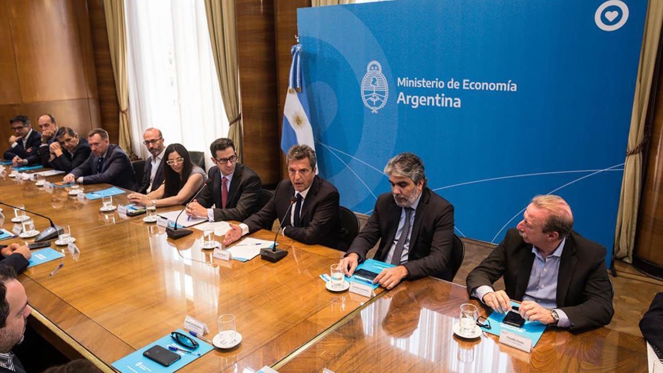 El Gobierno logró un acuerdo de precios con pymes fabricantes de insumos