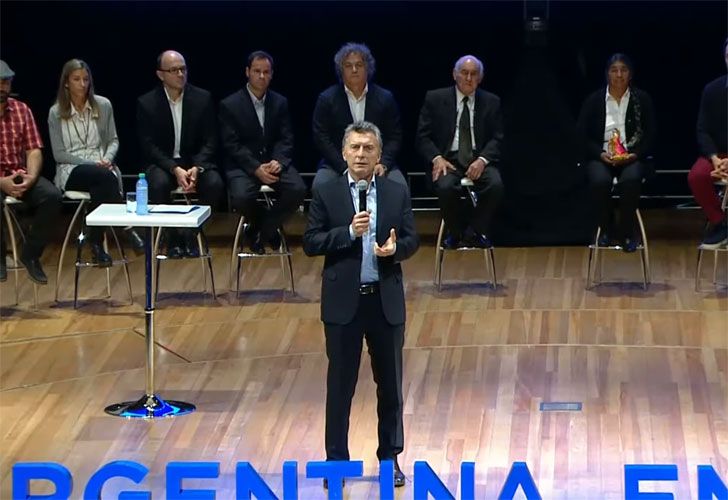 Macri: "Hay gremios que violan las normas y hacen paro"