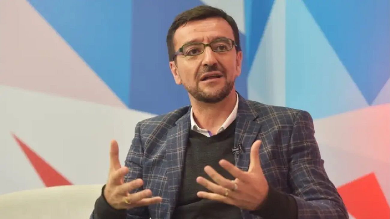 Mario Riorda afirmó que Javier Milei “nunca hizo una afirmación explícita de defensa de la democracia”
