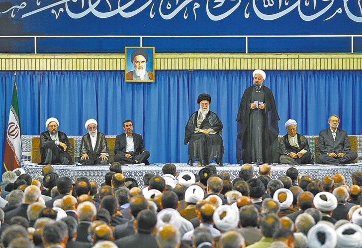 Las protestas en Irán enfrentaron a Jamenei y Rohani