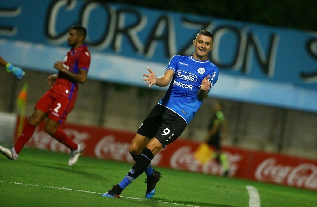 Mil caras y un penal