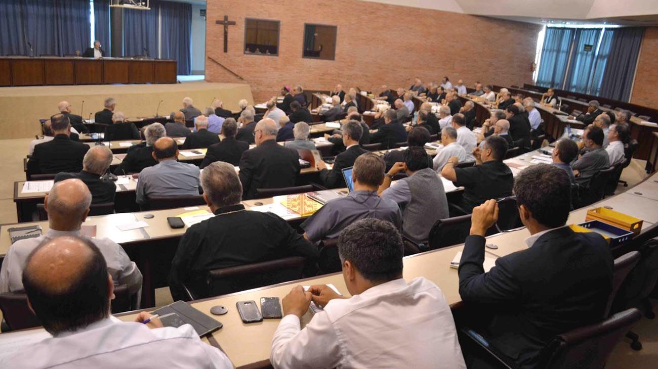 Los obispos ratificaron la decisión de reducir los aportes que reciben del Estado