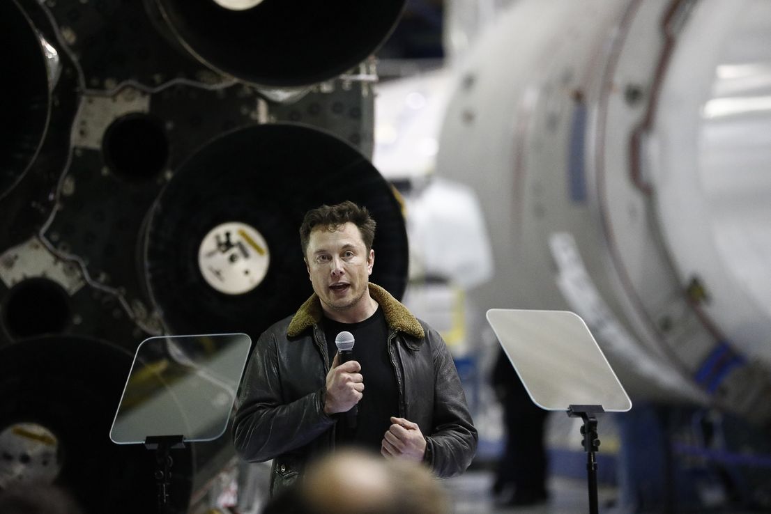 SpaceX revela US$1.000m recaudados tras lanzamiento de satélites