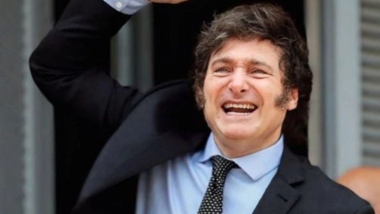 Milei triunfa porque los partidos se desintegraron