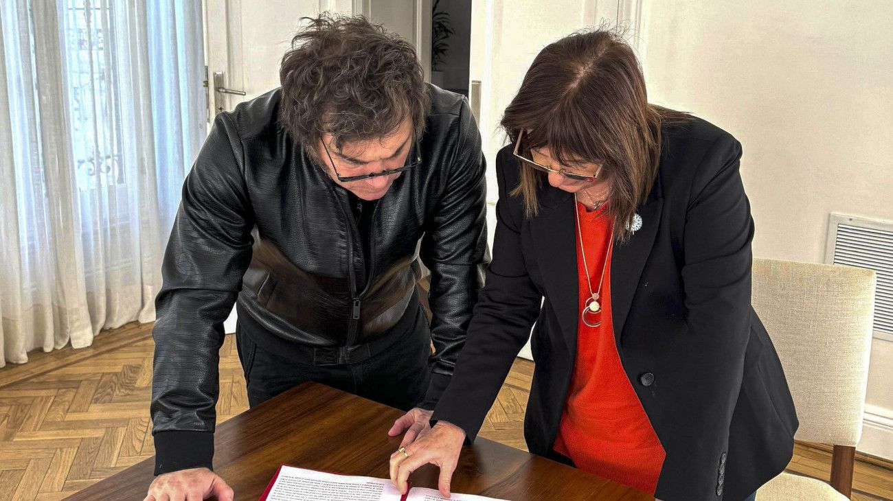 Mil caminos para una campaña electoral parecida al "Juego del Calamar"