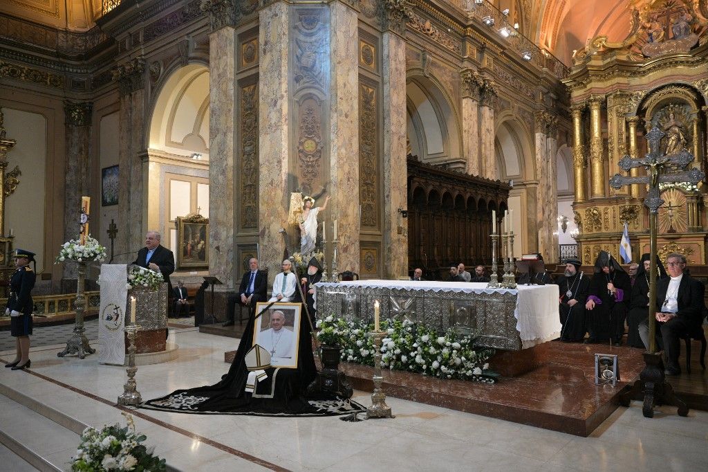 Una misa interreligiosa en la Catedral Metropolitana celebró el compromiso de Francisco por el diálogo