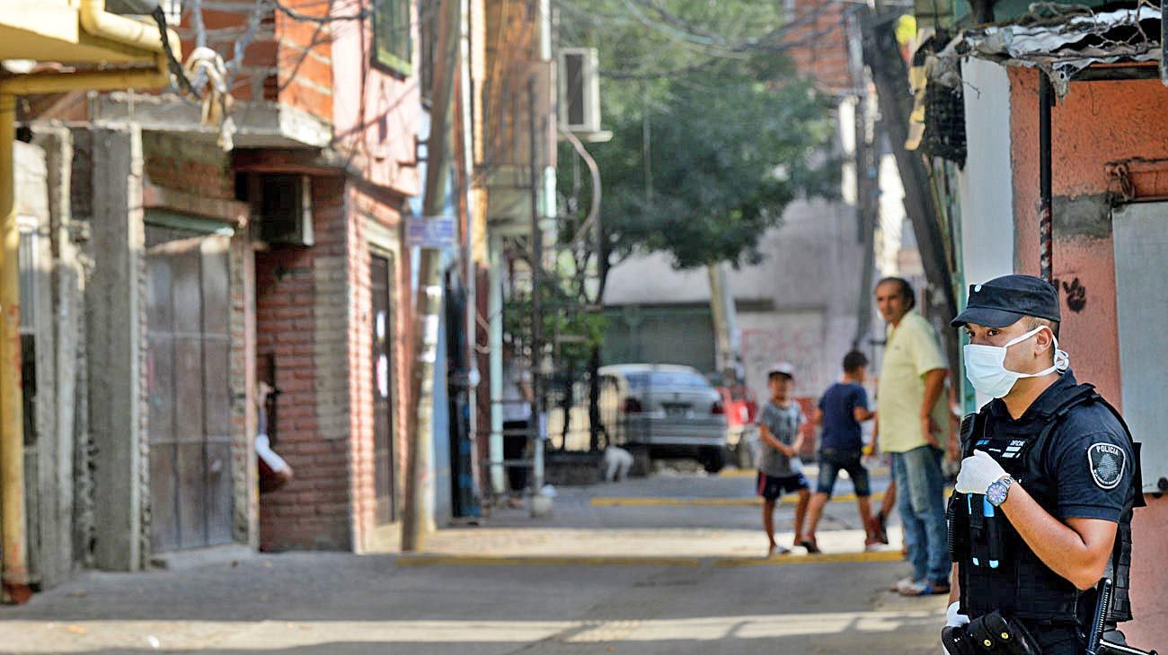 Plan porteño: kits de limpieza y más atención en centros de salud
