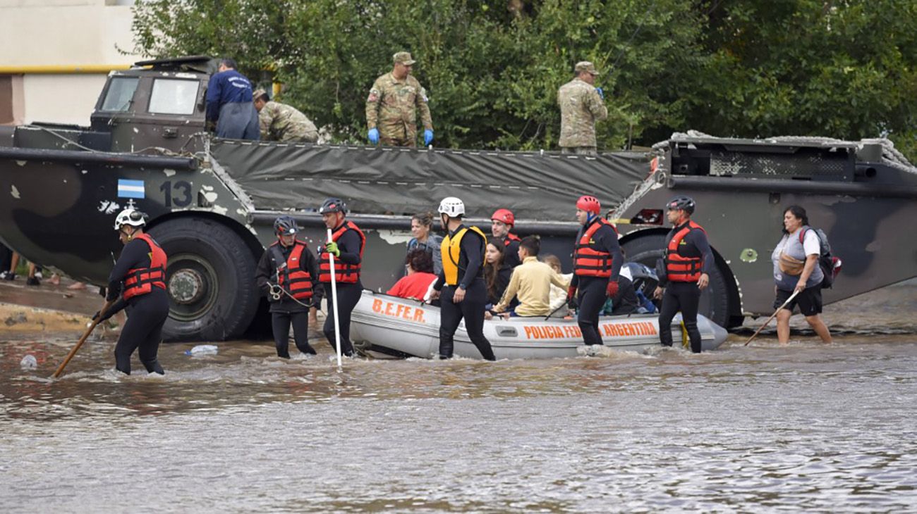 El circo oficial de la tragedia