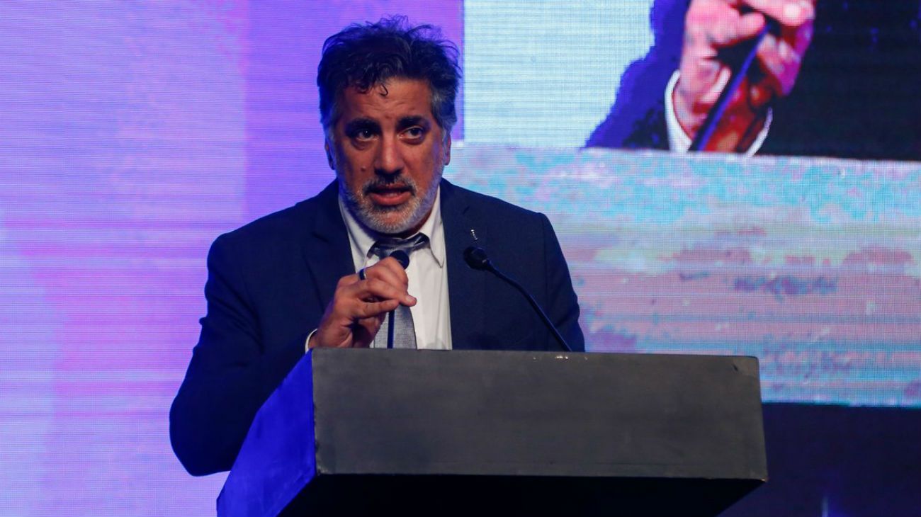Los mensajes de Alberto Fernández y de Adepa para cerrar la grieta