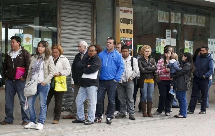 Rige escenario de alto desempleo y puestos de trabajo vacantes
