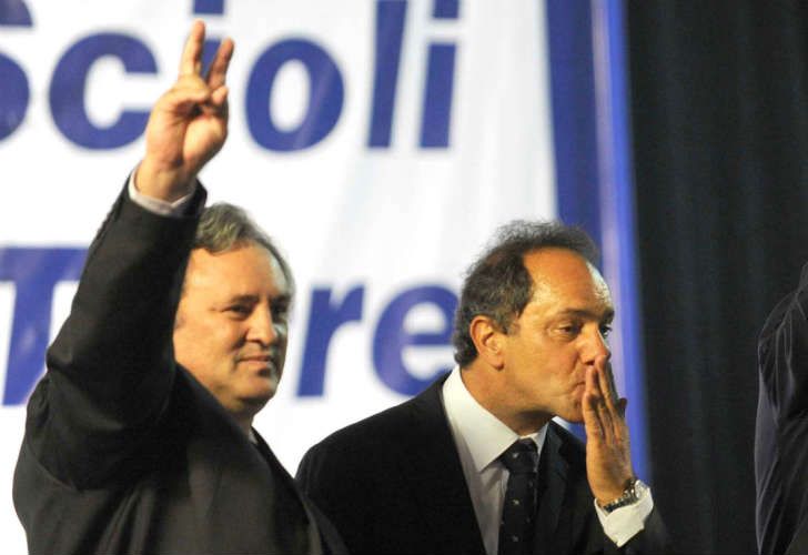 Intendente acusa a Scioli de tener "una actitud servil hacia La Cámpora"