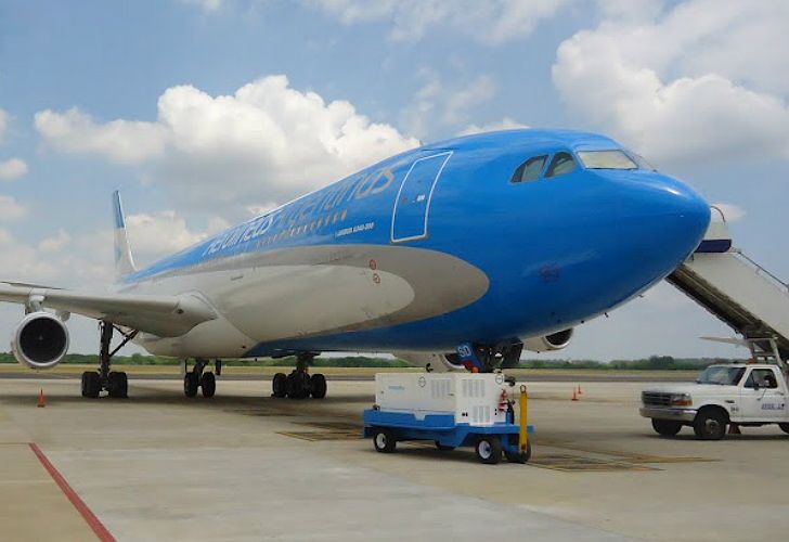 Paro de Aerolíneas Argentinas hasta el mediodía del viernes